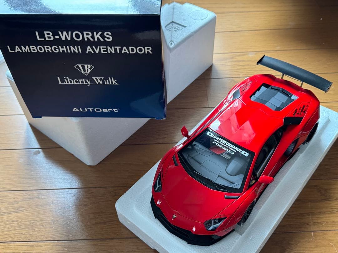 オートアート 1/18 LB-WK ランボルギーニアヴェンタドール (RED)