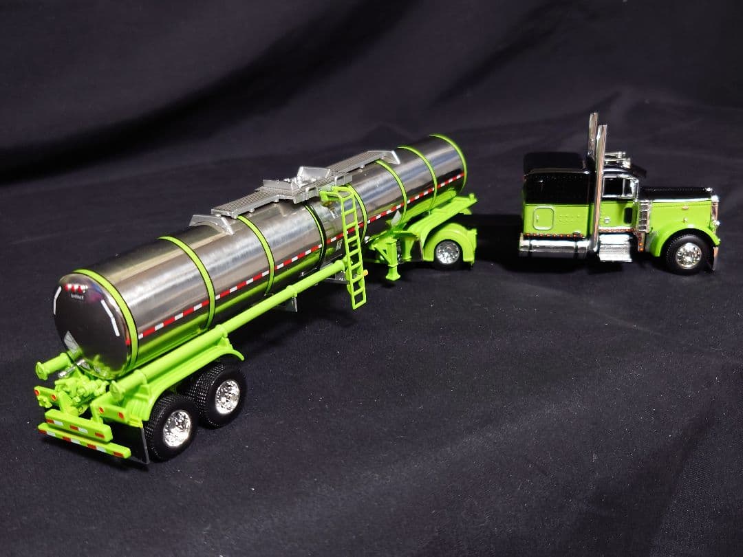 DCP1/64Peterbilt379ダイキャストプロモーショントラックミニカー