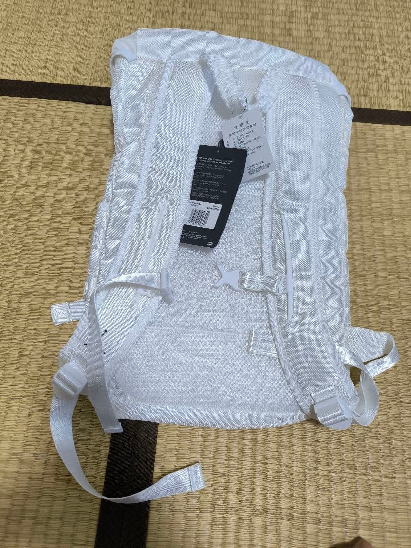NIKE JORDAN ホワイト ジャンプマンロゴ リュックサック