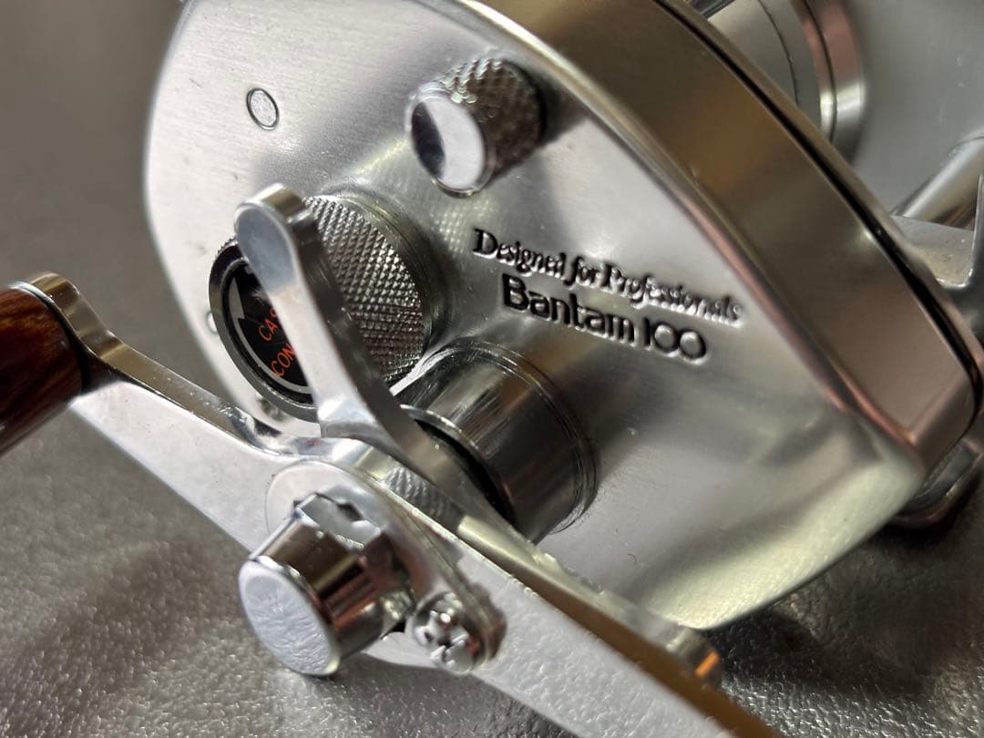 Shimano Bantam 100 ベイトリール