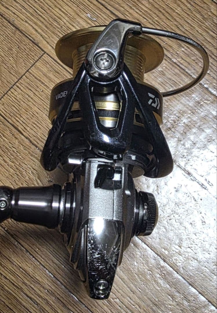 Daiwa VADEL 3500 スピニングリール