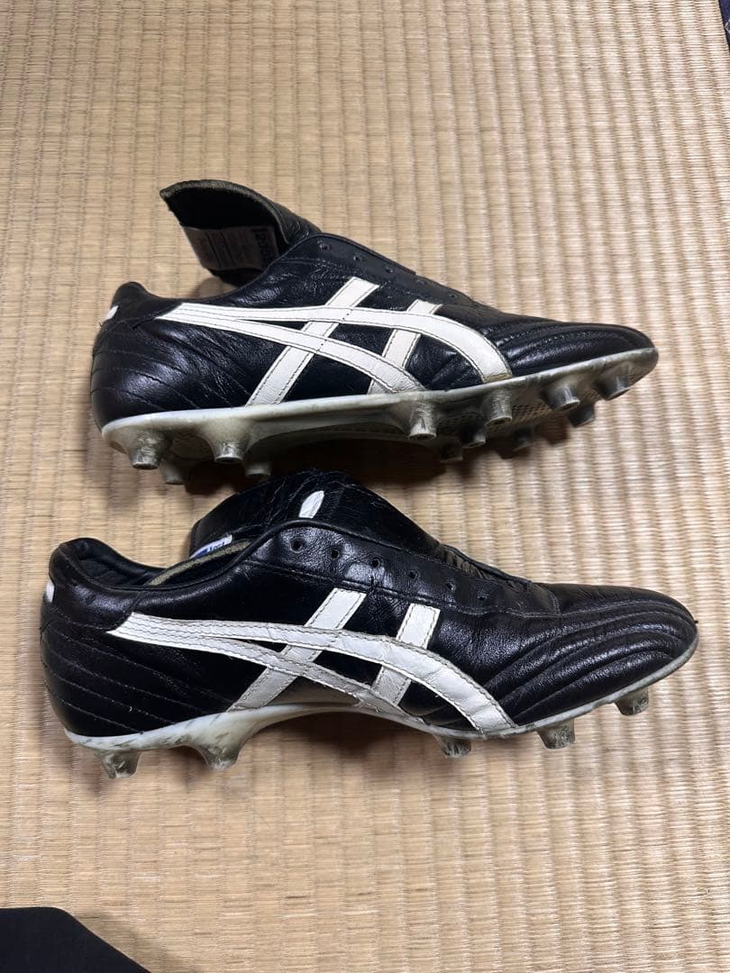 asics サッカースパイク　2002 27.0センチ