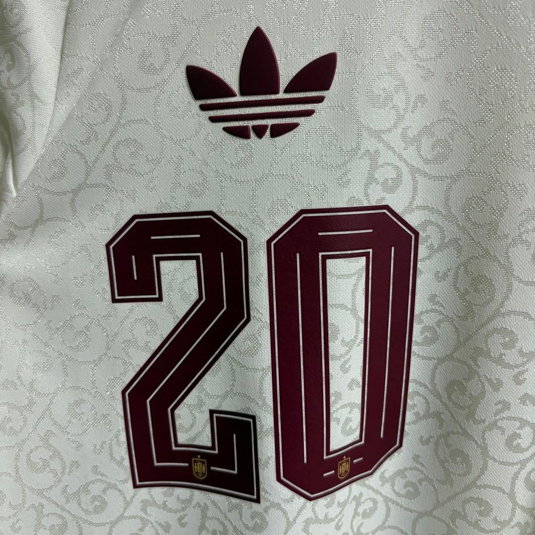 adidas スペイン　オーセンティックユニフォーム