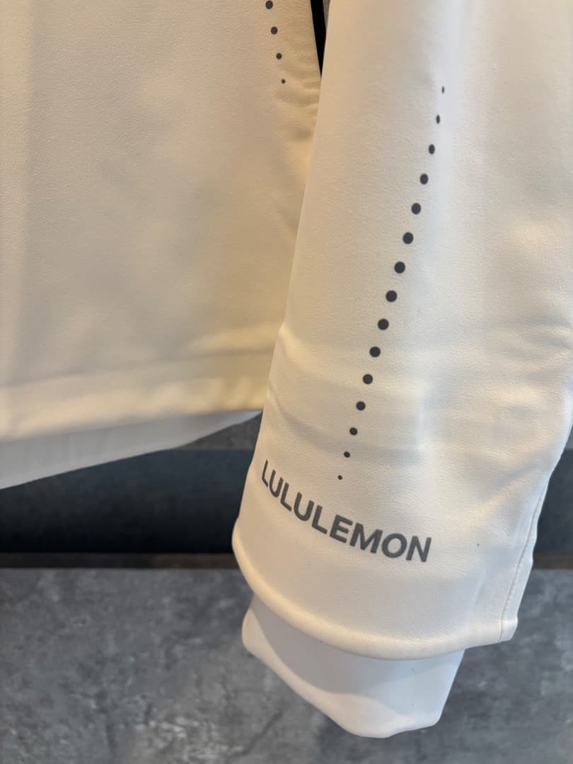 Lululemon Cross Chill Jacket 白 10