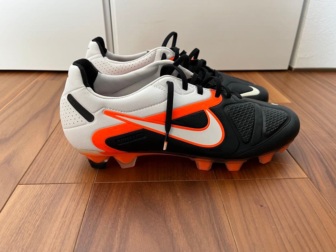 Nike CTR360 サッカースパイク 26.5cm