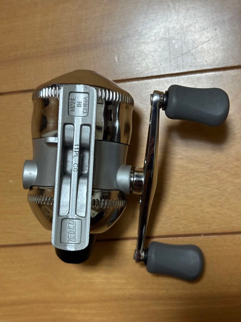 ゼブコ Zebco 11 Platinum スピンキャストリール
