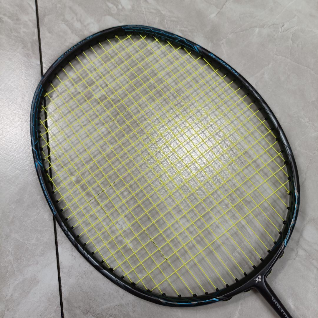 YONEX ヨネックス ボルトリックZフォース2 バドミントンラケット