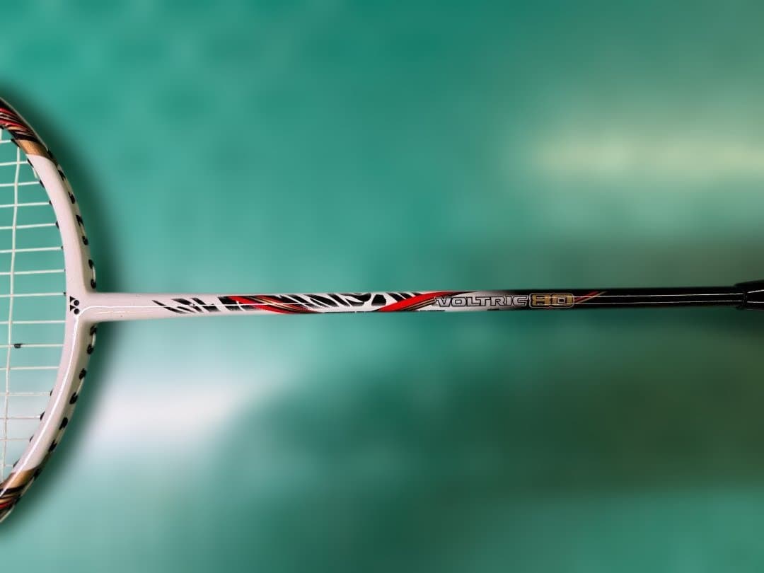 ラケット YONEX VOLTRIC 80 3UG4