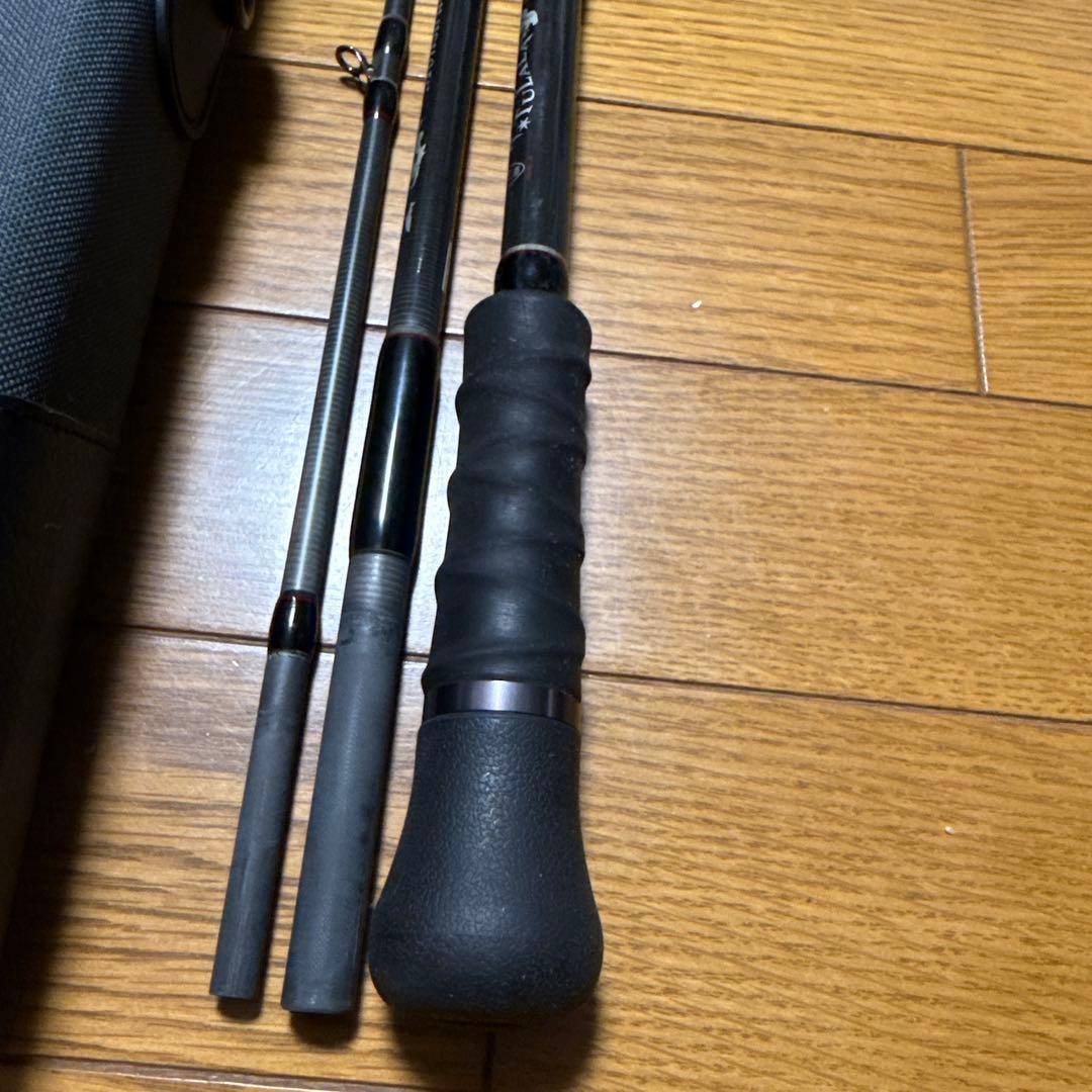 あか　ツララ　モンストロ　710 モバイル　専用ケース付