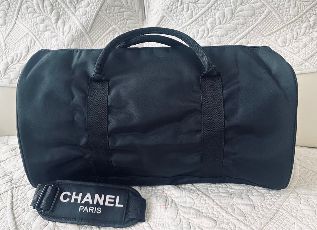 CHANEL ボストンバッグノベルティ　ストラップ付き黒