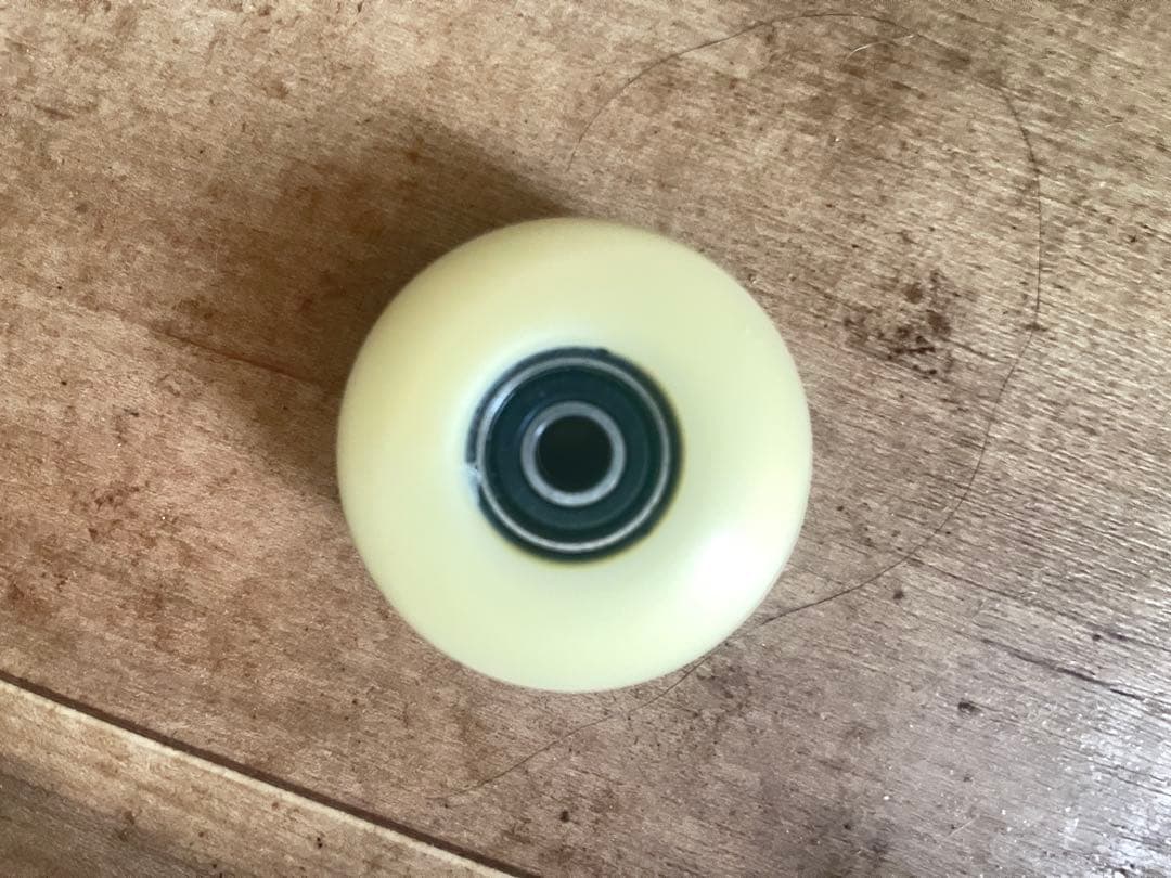 スケートボードBONESウィール52mmとオイルセット
