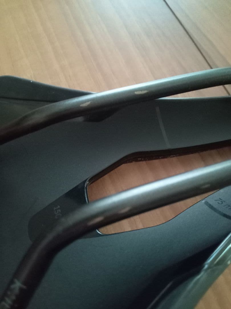 FIZIK(フィジーク) TEMPO ARGO R3 サドル