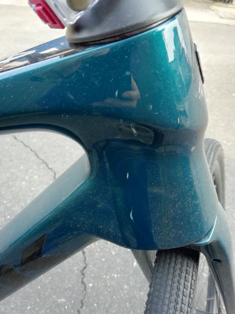 今月末取り下げ、TREKトレックのクロスバイク、カーボン製FX　4Sport