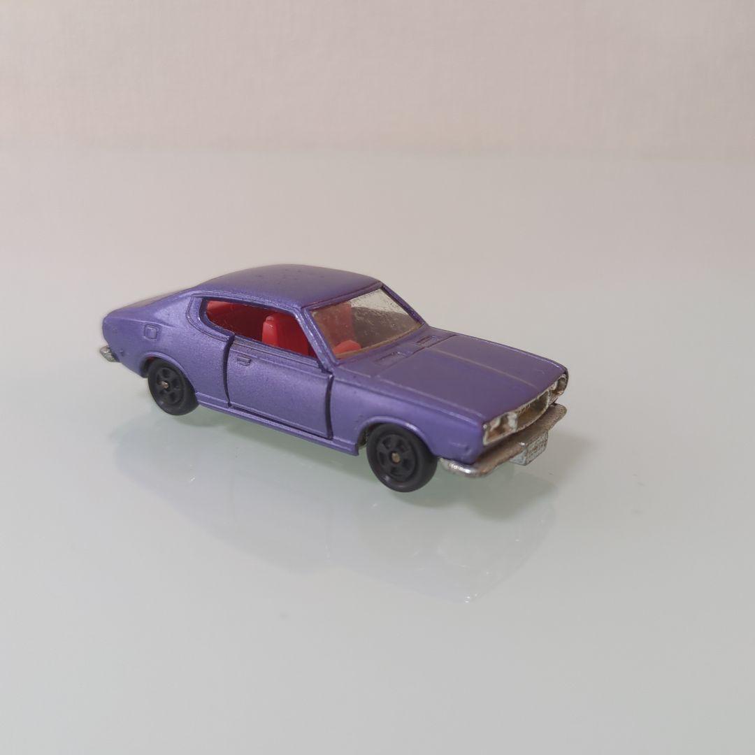 黒箱 トミカ 日産ブルーバードU 1800SSS-E 色指定箱