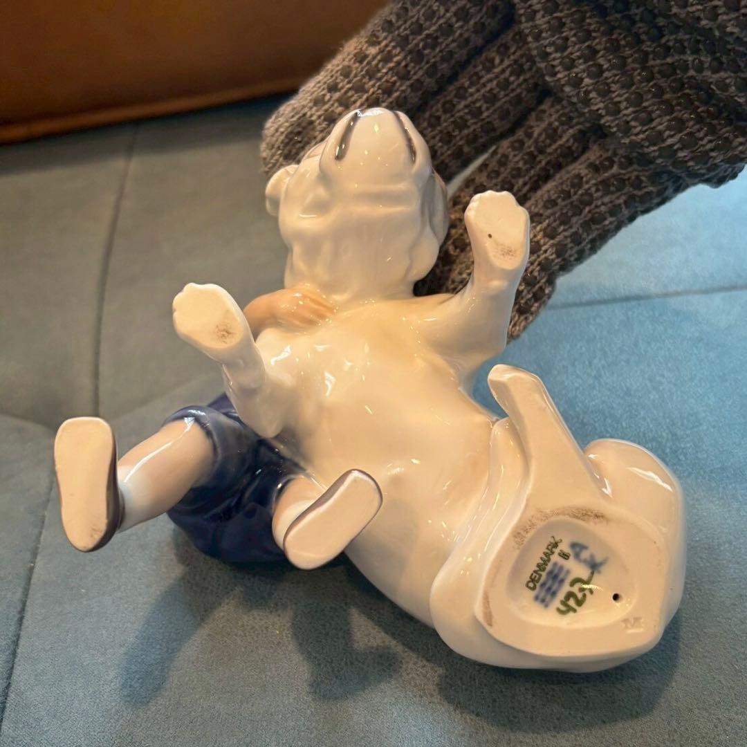   ロイヤルコペンハーゲン　ブルドッグと男の子