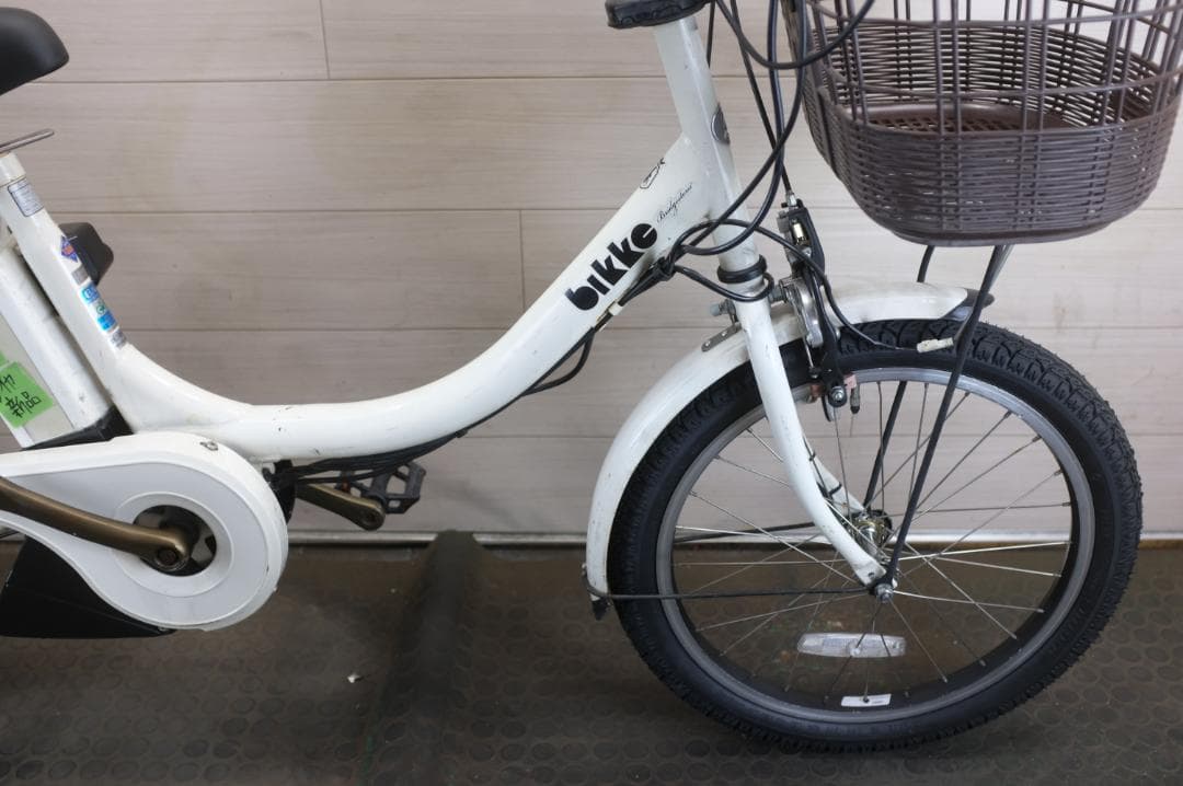 新品タイヤ！BS BIKKE　 20インチ　3段　8.7Ah（4点灯）充電器あり