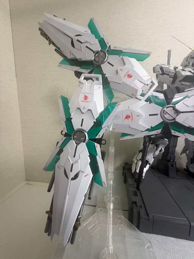 PG ガンプラセット（ユニコーンガンダム最終決戦ver 　バンシィ・ノルン）
