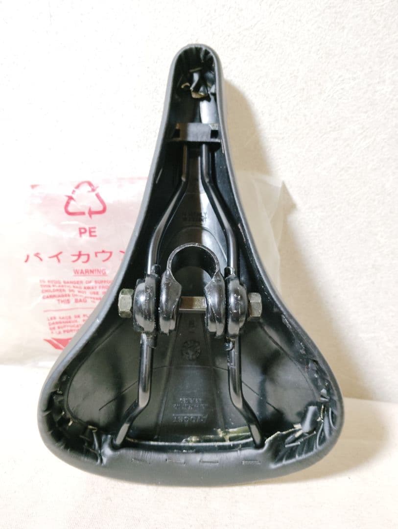 新品 AVOCETサドル ツーリング バイカウント オールドMTB