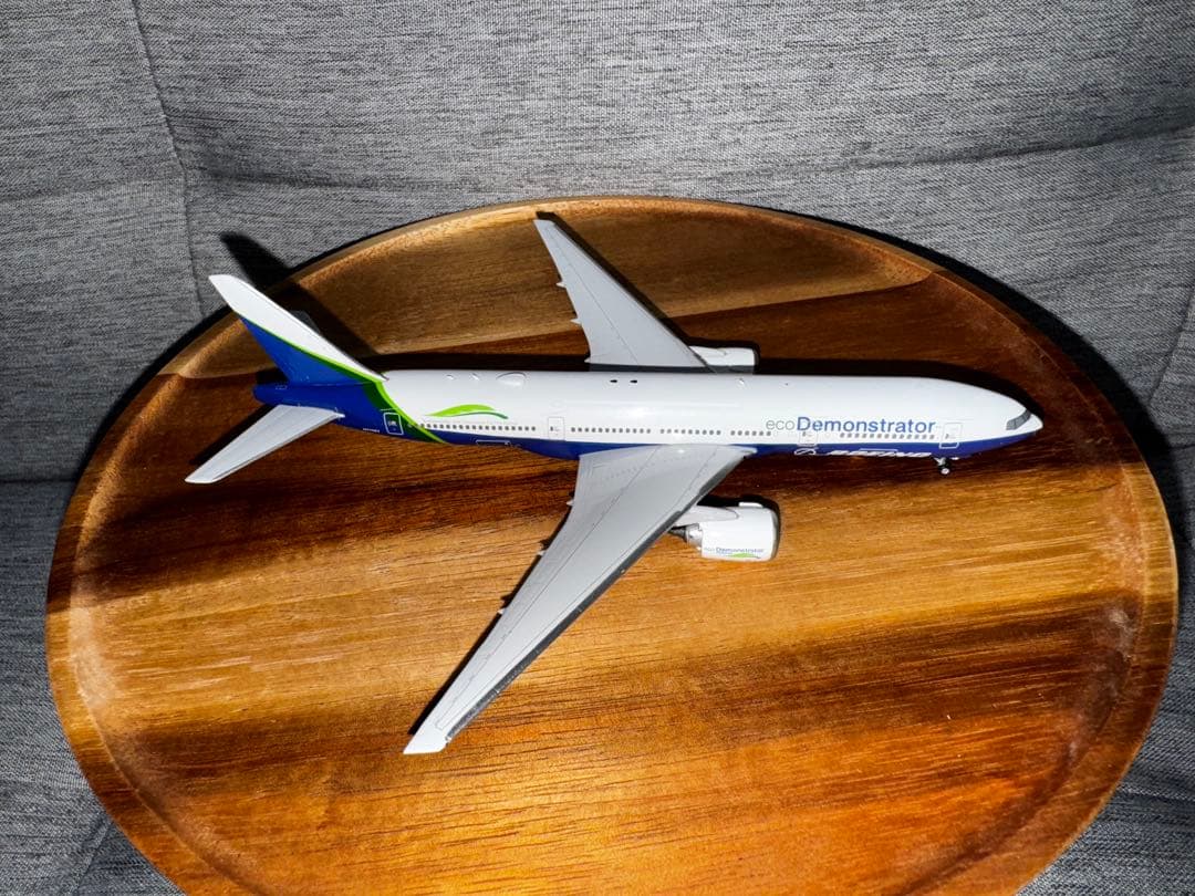 ボーイングエコデモンストレーター　B777-200 1/400