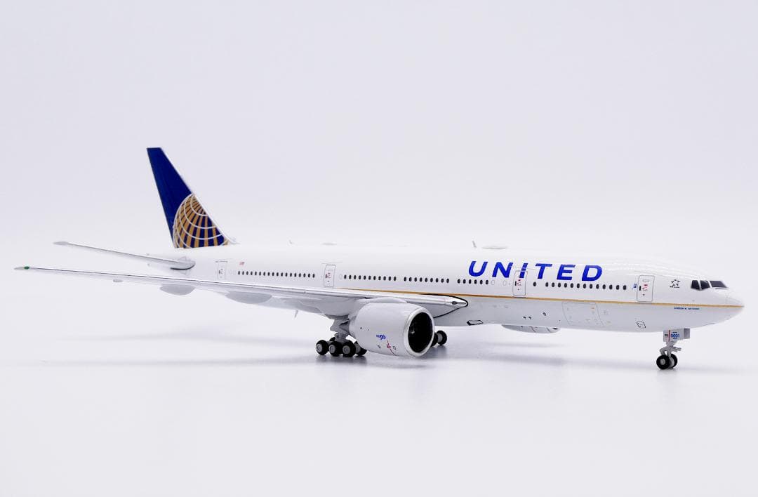 ユナイテッド航空 777-200ER N78001 1/400