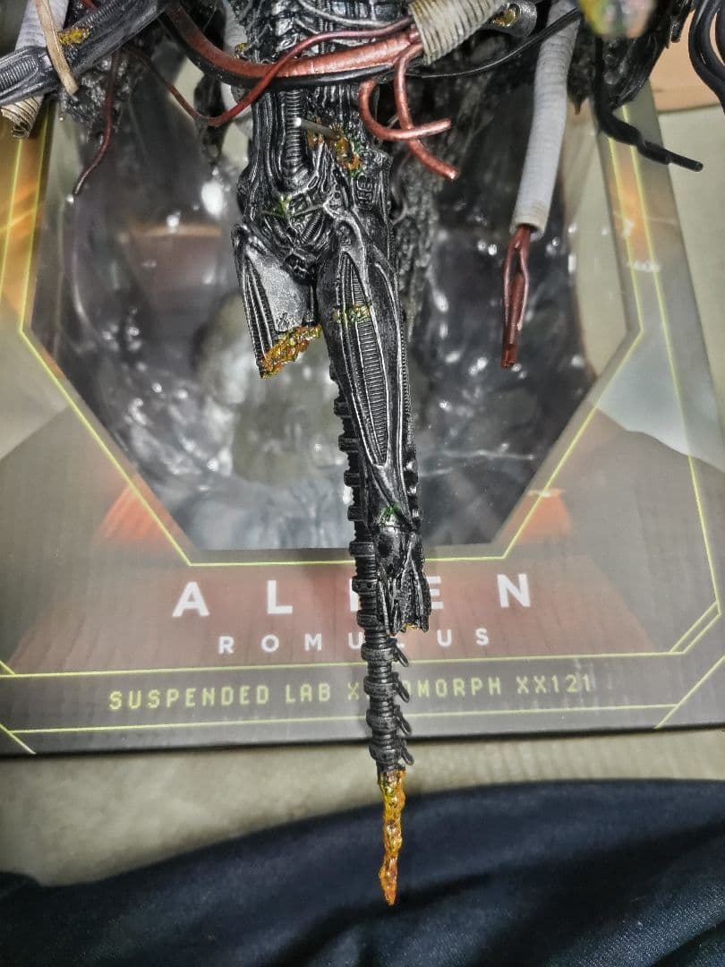 NECA ネカ　サスペンデッドラボゼノモーフ　エイリアン