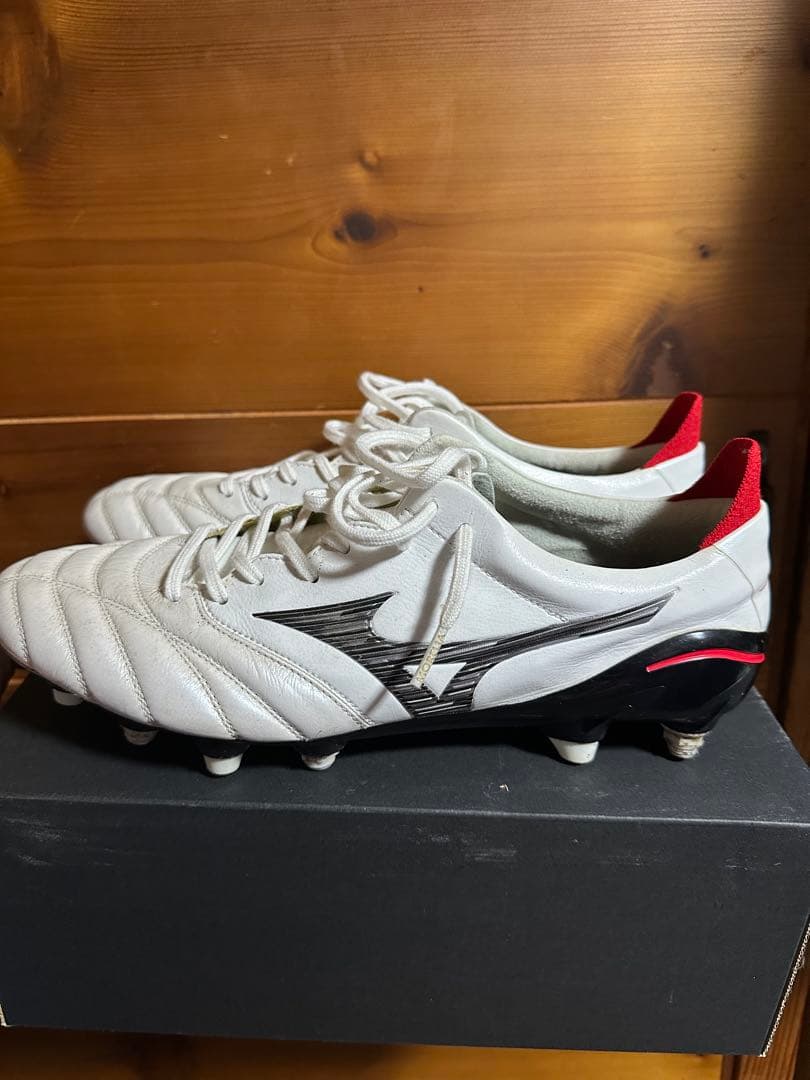Mizuno Morelia Neo 4 サッカーシューズ SG