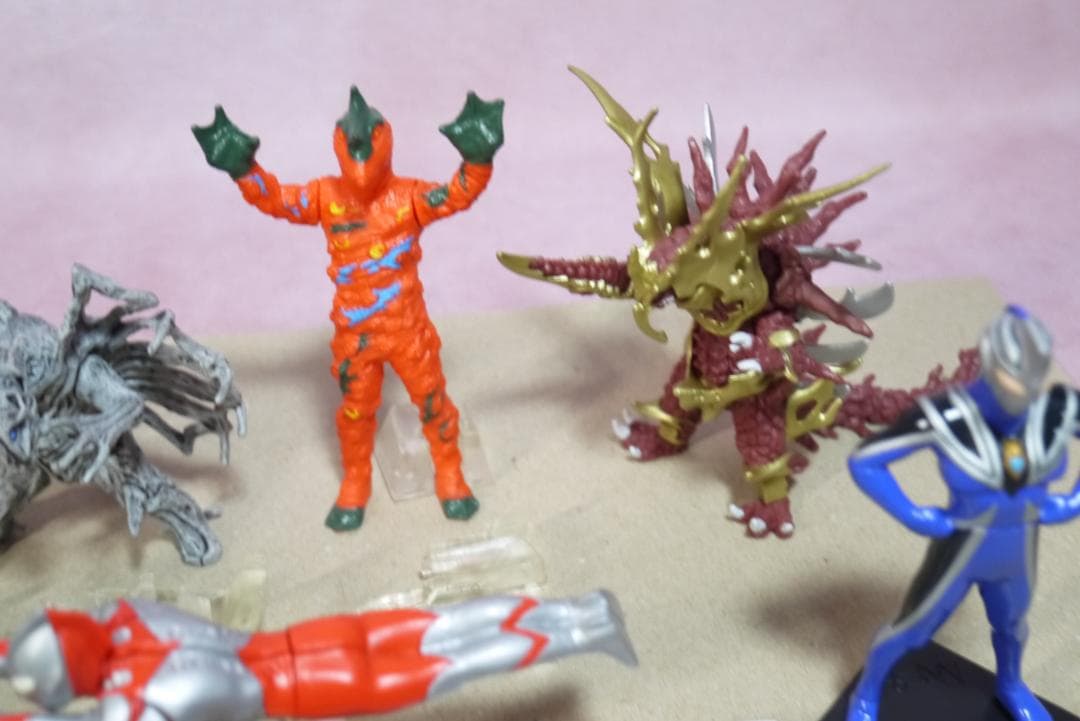 HG DG HG C.O.R.E ウルトラマン　ウルトラ怪獣　24体