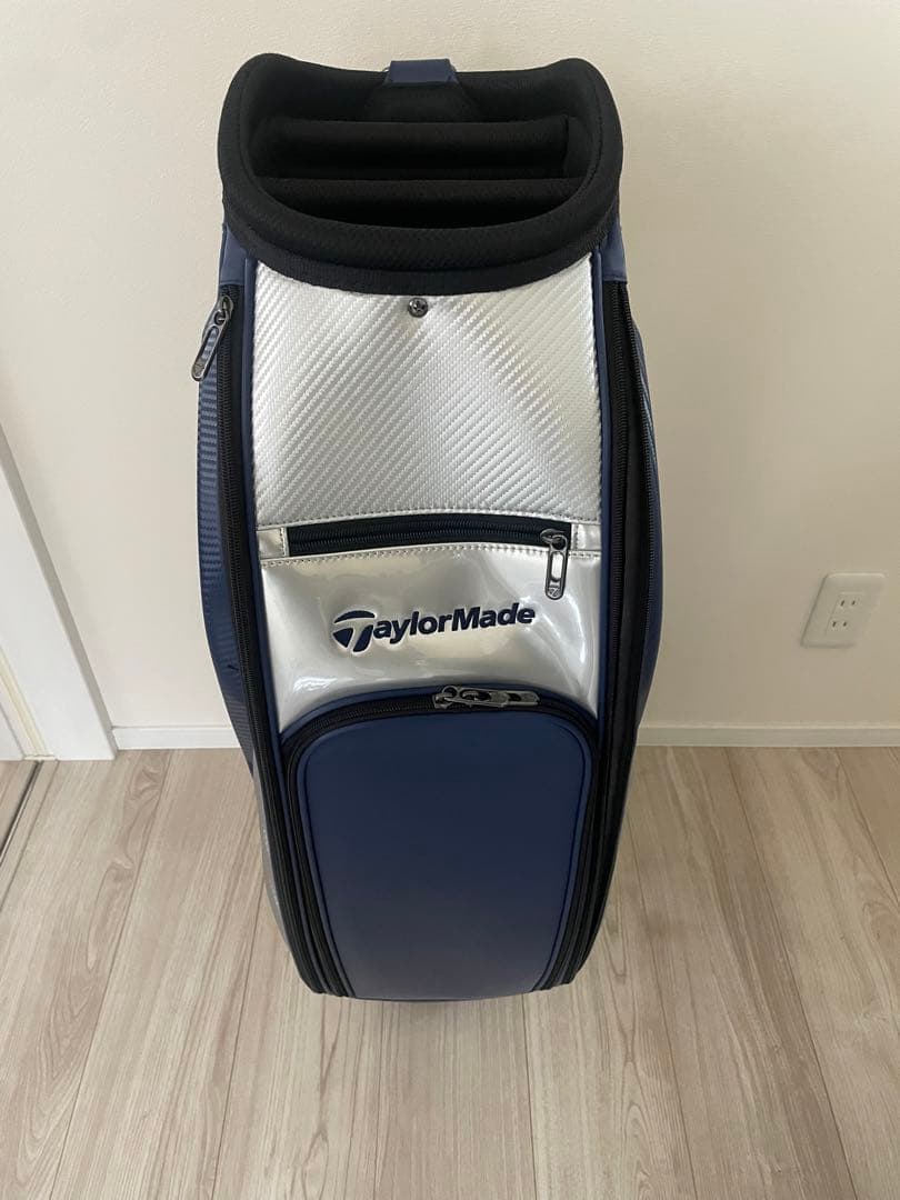 新品　TaylorMade オーステック キャディバッグ UN033