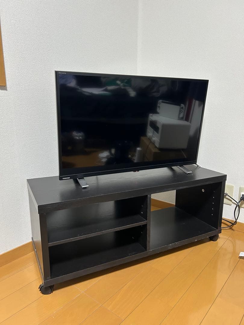 【八潮駅直接受取限定】新生活4点　ベッドフレーム テレビ台　髭剃り機
