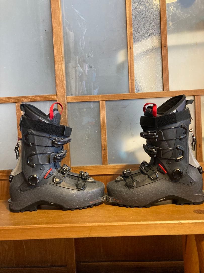 ディナフィット DYNAFIT BEAST 29.5cm 330mm ブーツ