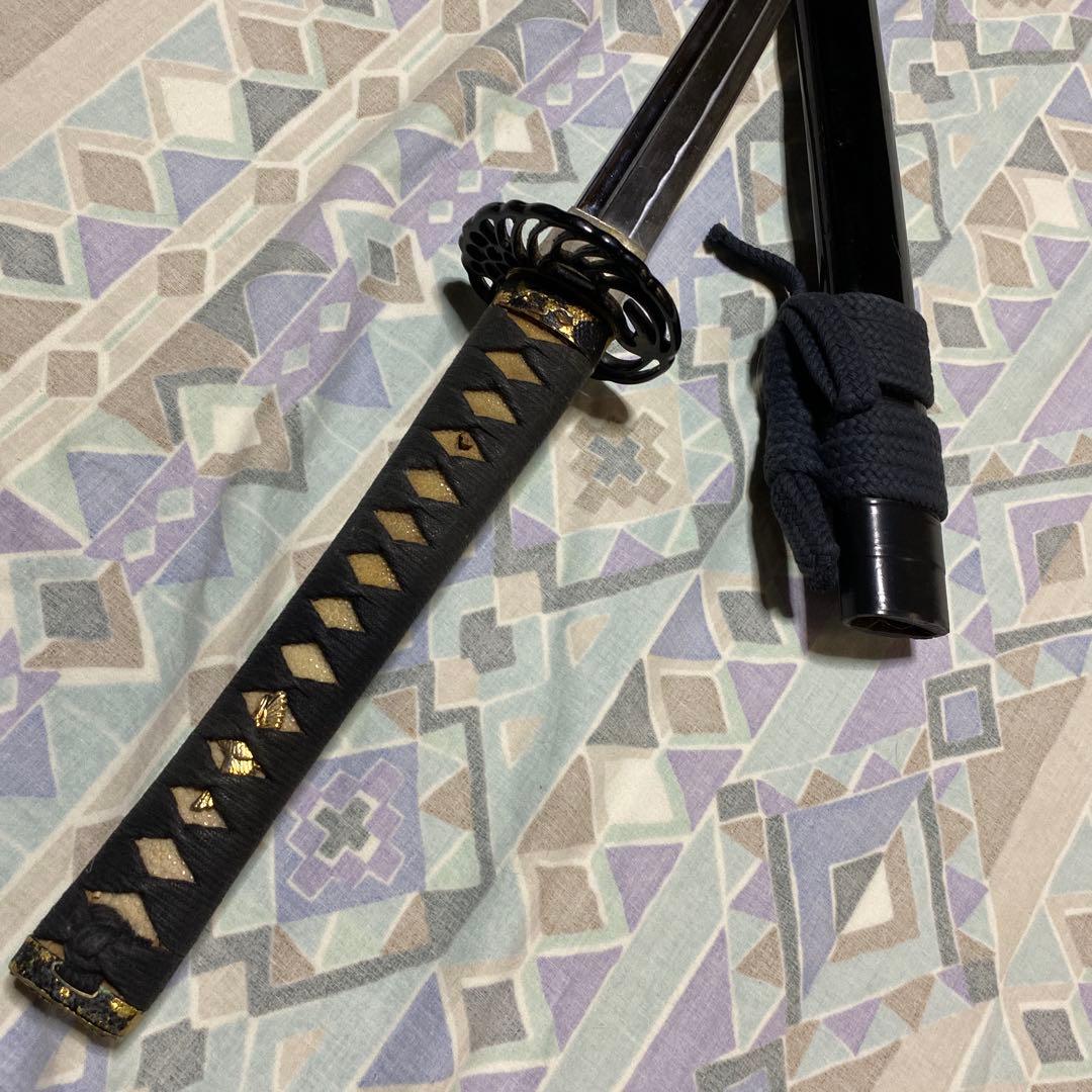 女性•少年用居合刀 黒柄 鶴羽透し丸鍔 黒呂鞘