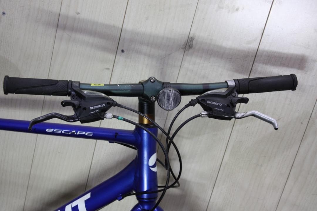 GIANT ESCAPE R3 700C アルミ 24速 470mm 青クロス
