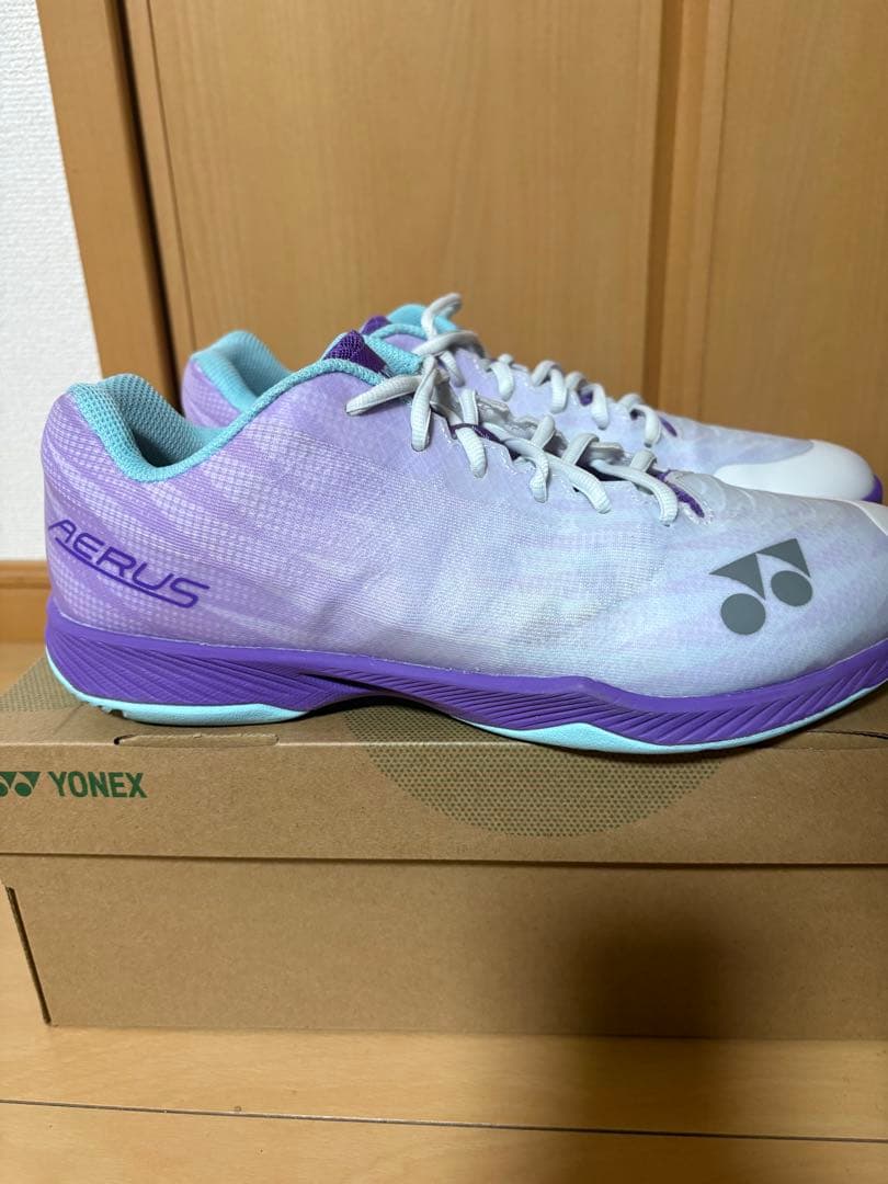 YONEX AERUS バドミントンシューズ パープル/ホワイト　27cm