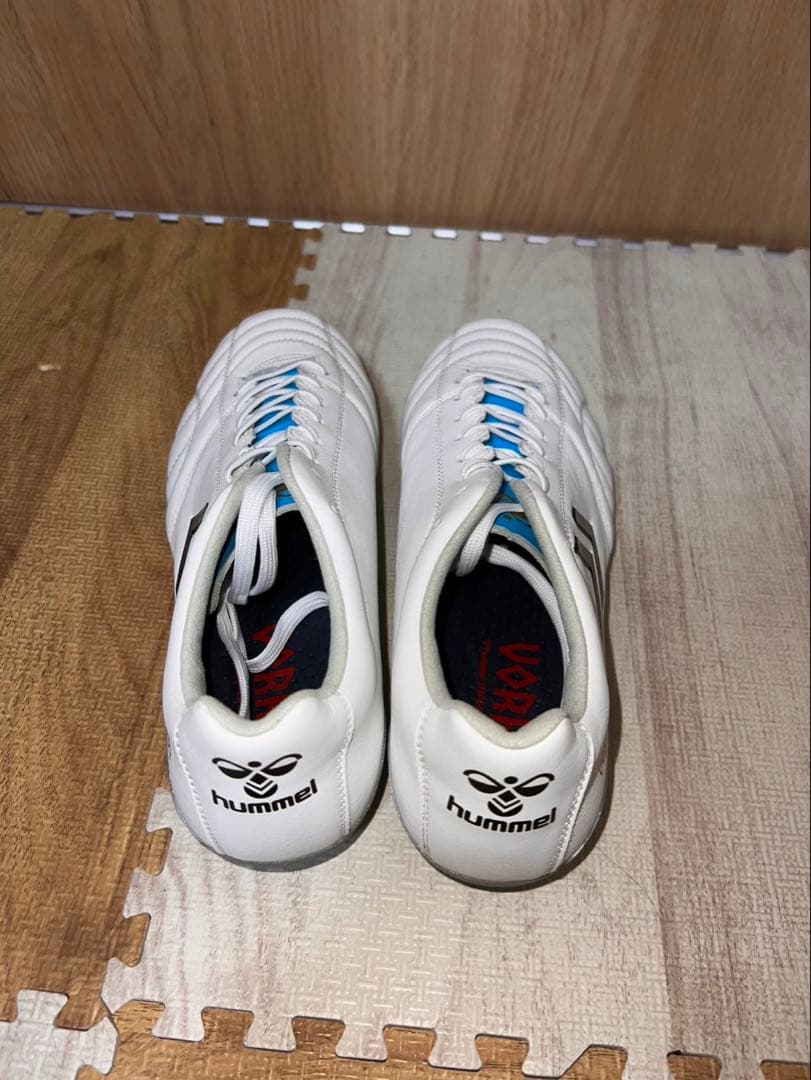 hummel サッカーシューズ ホワイト