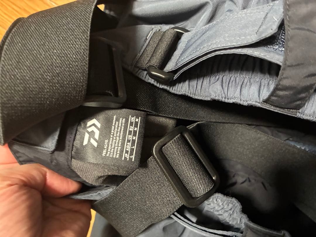 ダイワ　サイズL GORE-TEX　プロダクトウインタースーツ　DW-1921
