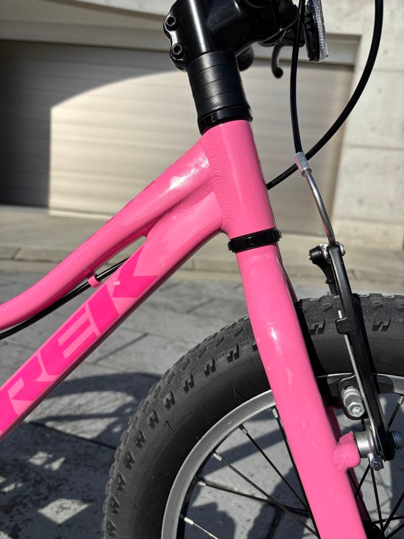TREK Precaliber 16 ピンク （補助輪あり）