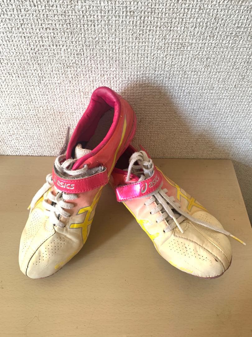 アシックス　陸上スパイク