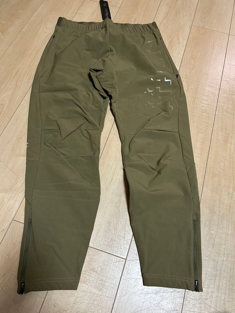 新品　アスレタ　ウォームテックソフトシェルパンツ　XO 定価13200円