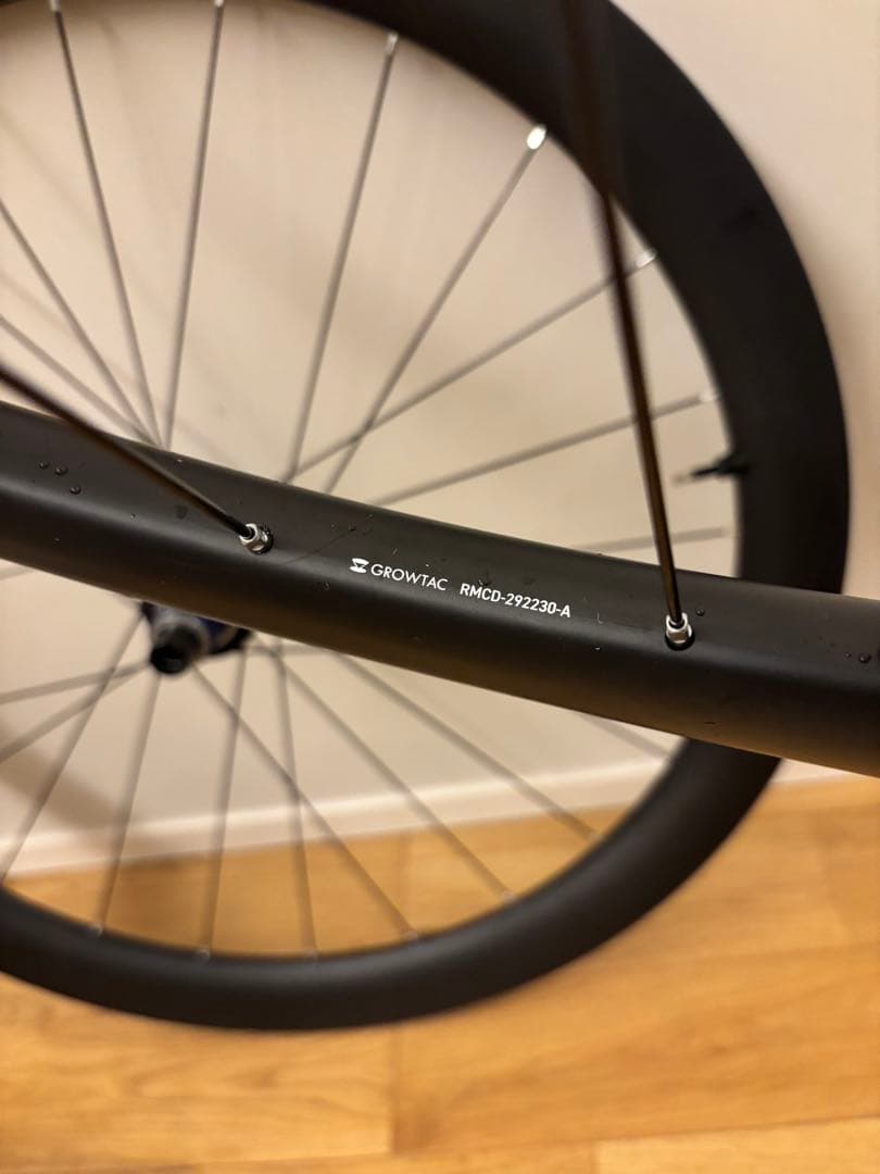 カーボンホイール　ディスク　 シンプル　SRAMハブ　軽量