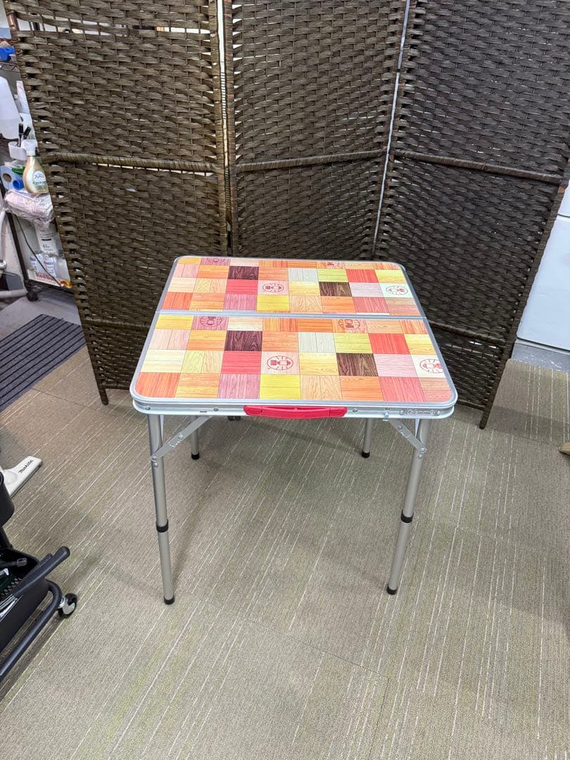 【美品】Coleman ナチュラルモザイク　リビングテーブル　60プラス