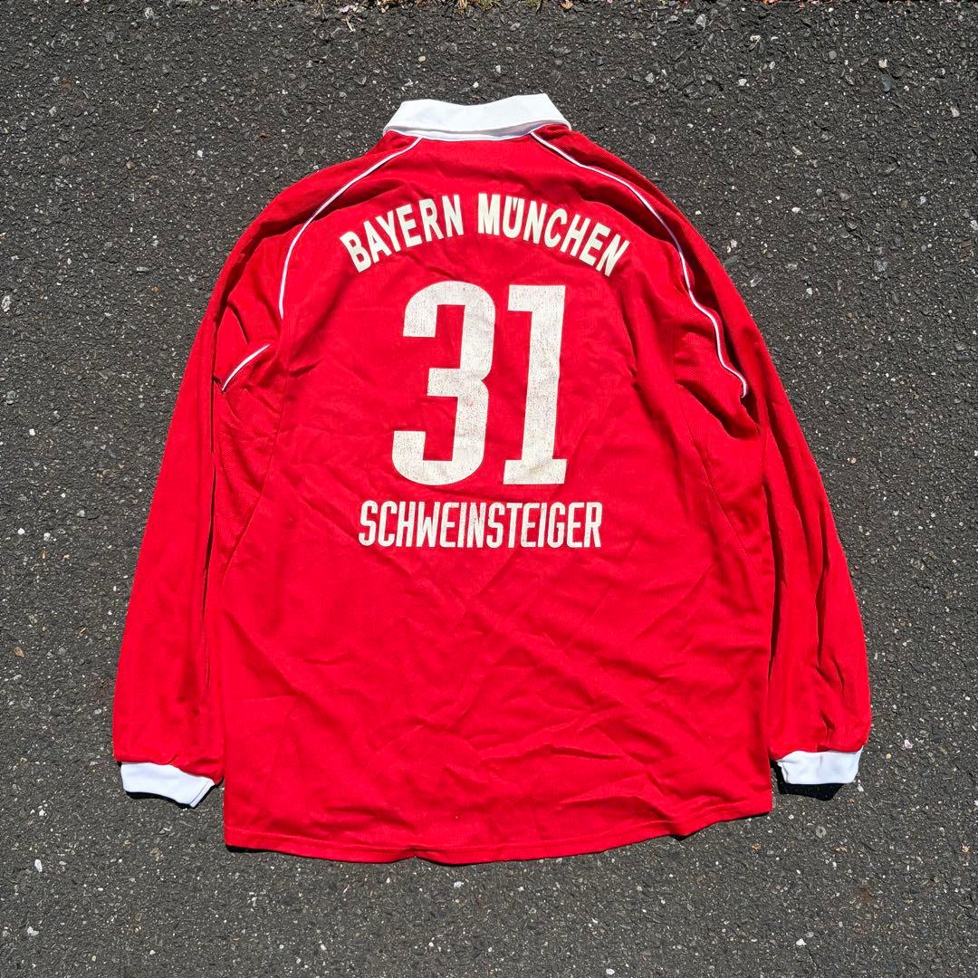 希少 BAYERN MÜNCHENシュバインシュタイガー ゲームシャツ