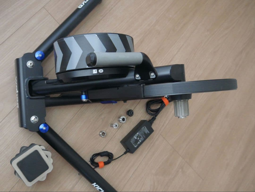 Wahoo KICKR v2 (2016年モデル) グロータック ブルカット3付