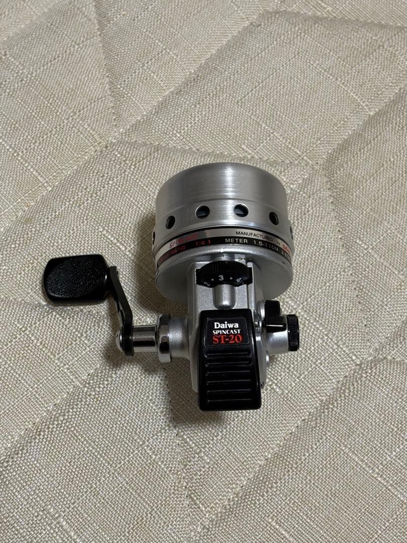 ダイワ　スピンキャスト　20DX箱付き　st-20美品　2台セット　 DAIWA