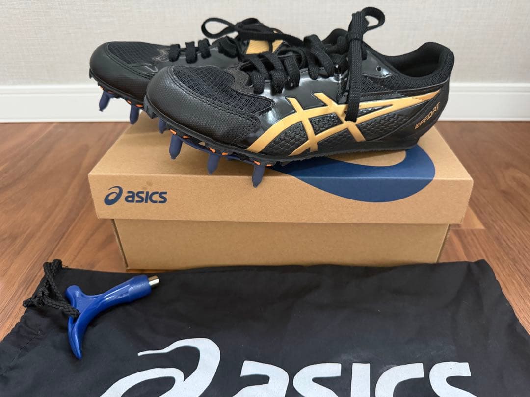 ASICS EFORT スパイクシューズ ブラック/ゴールド