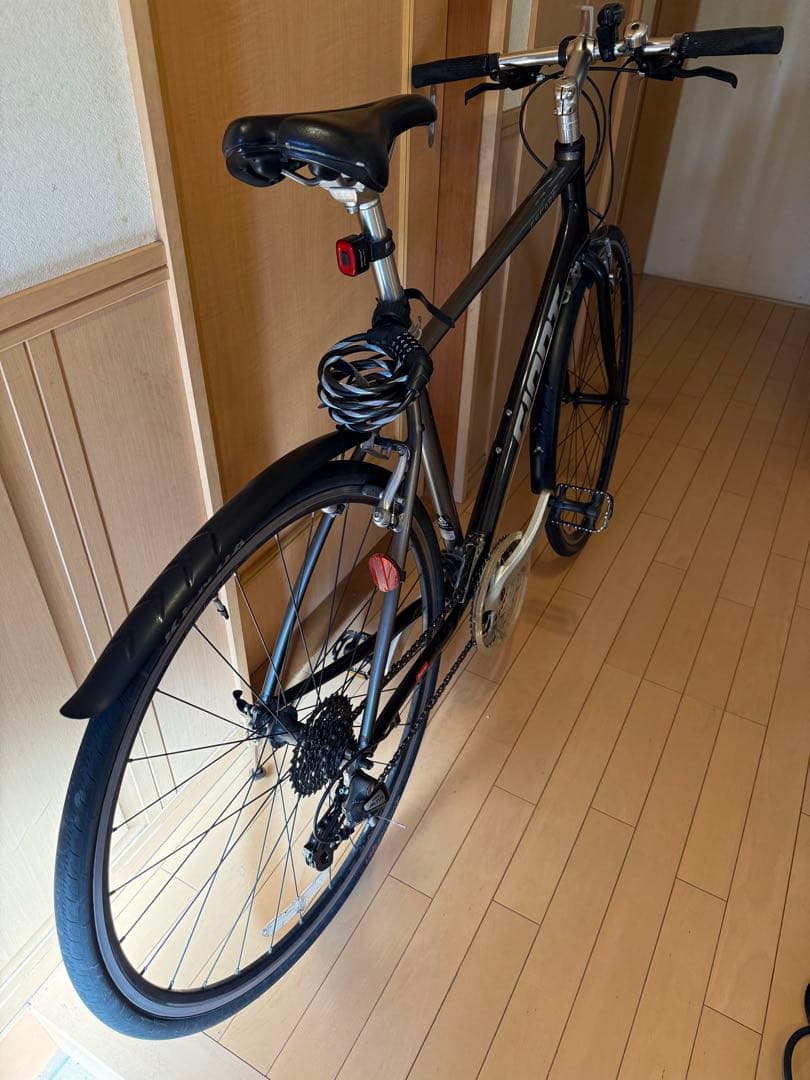 GIANT 22ESCAPE R3 ロードバイク ブラック　引取り限定
