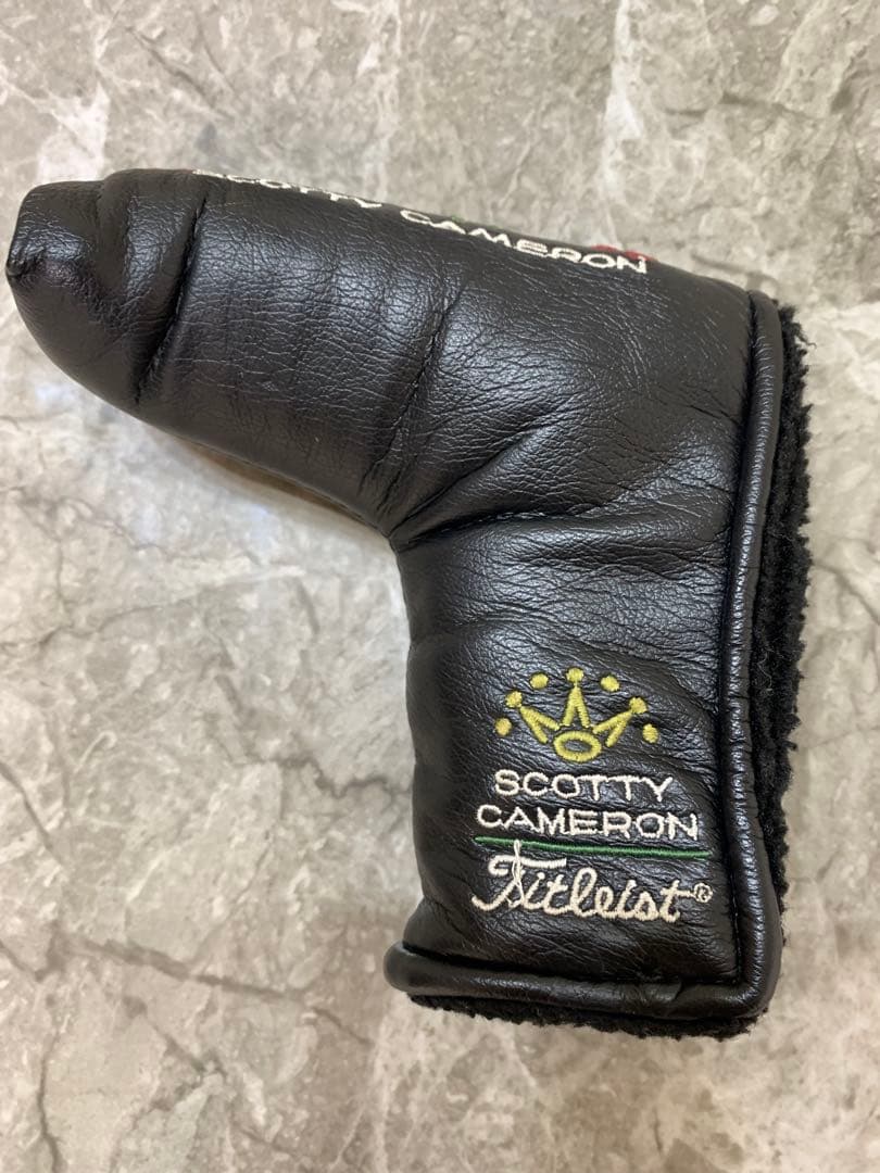 Scotty Cameronナパ　限定パター　グレープ刺繍のカバー付き