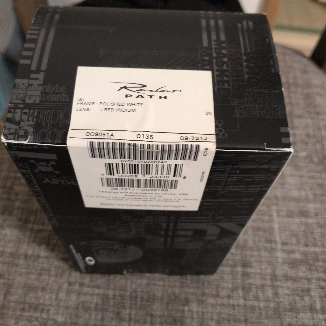 「新品」オークリー　サングラス　009051A
