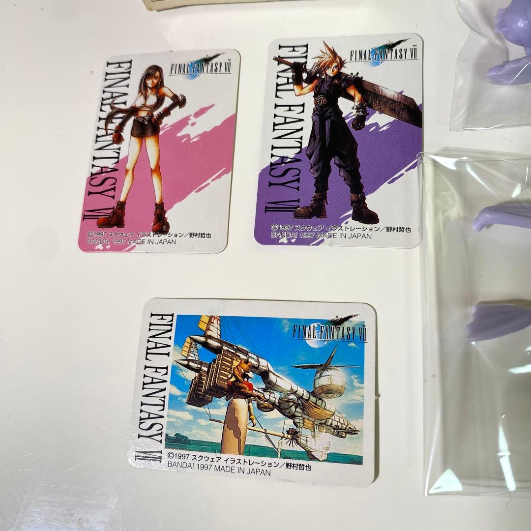 【当時品】ファイナルファンタジーⅦ　塩ビ人形　平成レトロ　フィギュア　カード付