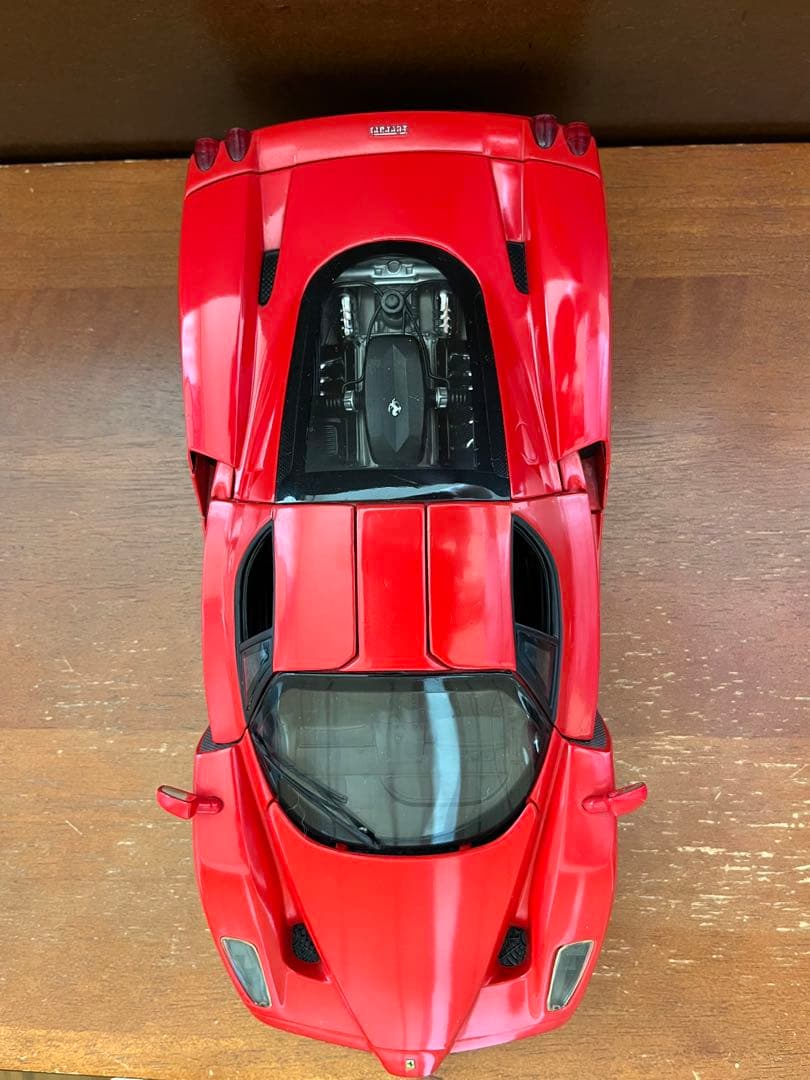 エンツォフェラーリ1/18ホットウィール