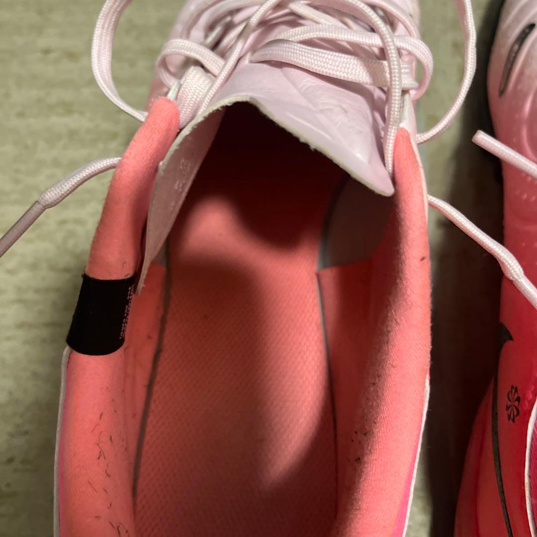 Nike サッカーシューズ ピンク ブラック